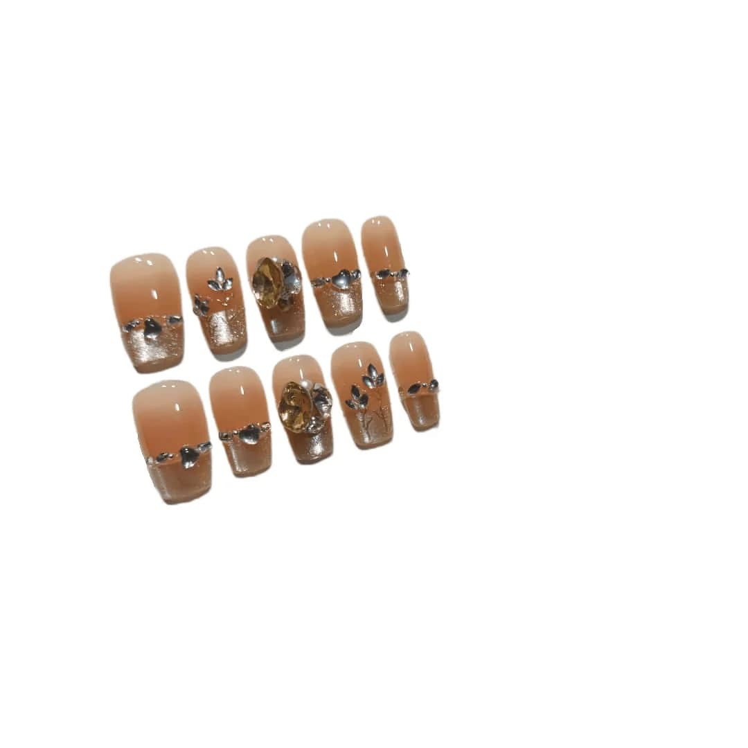 ציפורניים מלאכותיות קצרות בצורת Coffin עם נצנצים, פרחי ורד ואבני חן